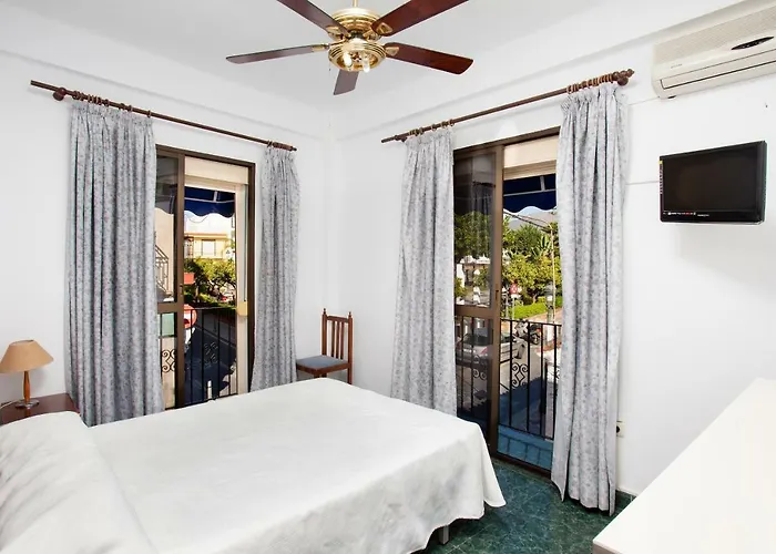 Sol Y Mar Pensión 3*